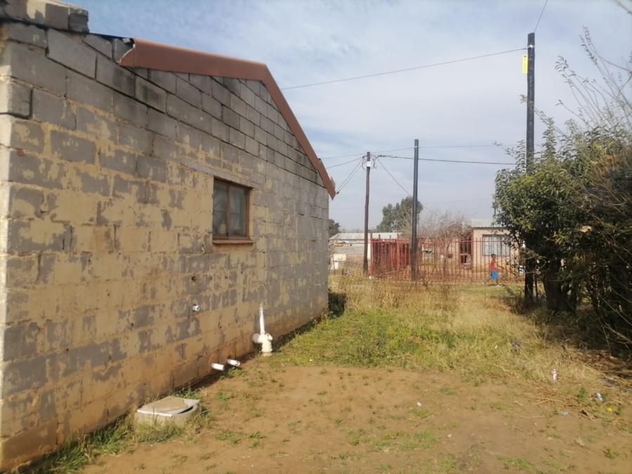 2 Bedroom Property for Sale in Bloemside 4 Free State